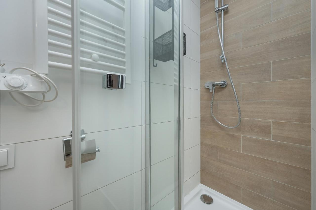 Trendy Studios With Home Office Near Wroclaw Main Station By Noclegi Renters Kültér fotó