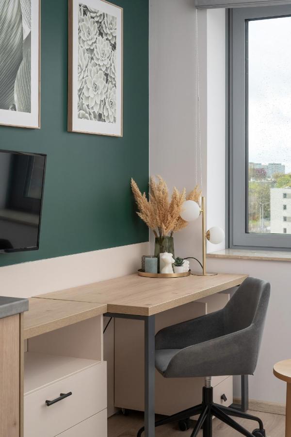 Trendy Studios With Home Office Near Wroclaw Main Station By Noclegi Renters Kültér fotó