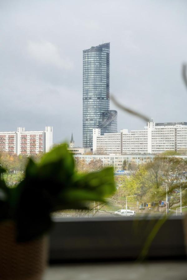 Trendy Studios With Home Office Near Wroclaw Main Station By Noclegi Renters Kültér fotó