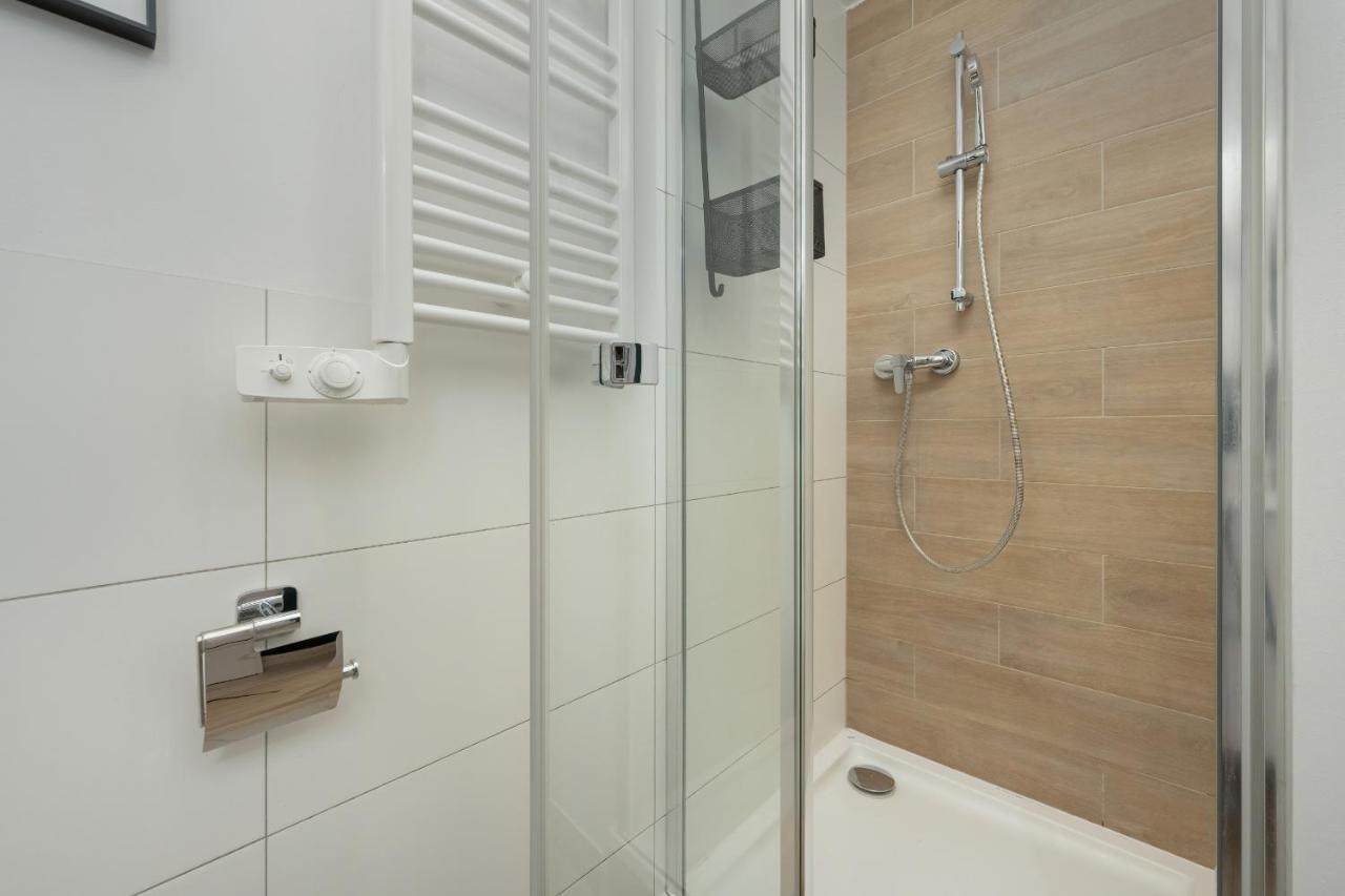 Trendy Studios With Home Office Near Wroclaw Main Station By Noclegi Renters Kültér fotó