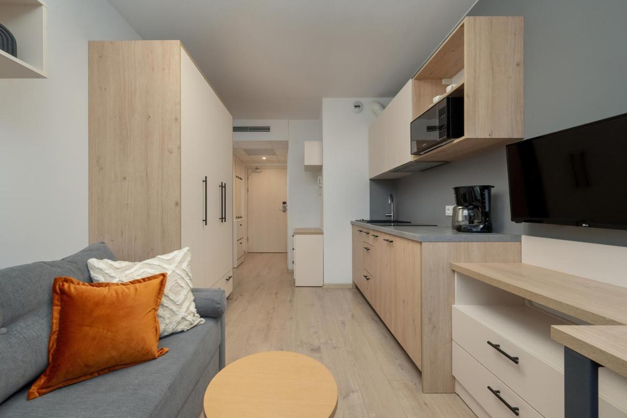 Trendy Studios With Home Office Near Wroclaw Main Station By Noclegi Renters Kültér fotó